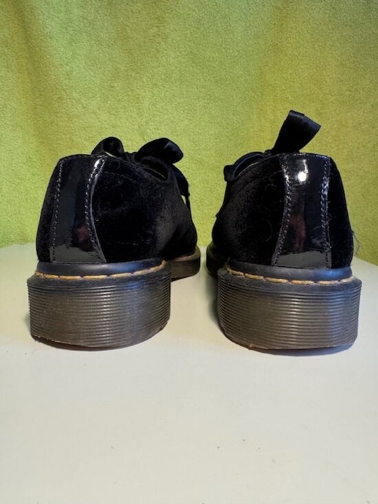Dr. Martens vintage velvet and patent Oxford shoes - Picture 4 of 4